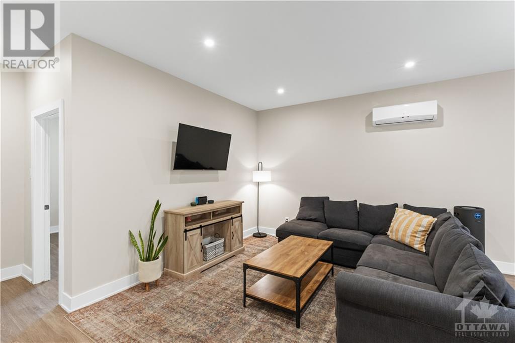 423 RAVENHILL AVENUE UNIT#D, #D