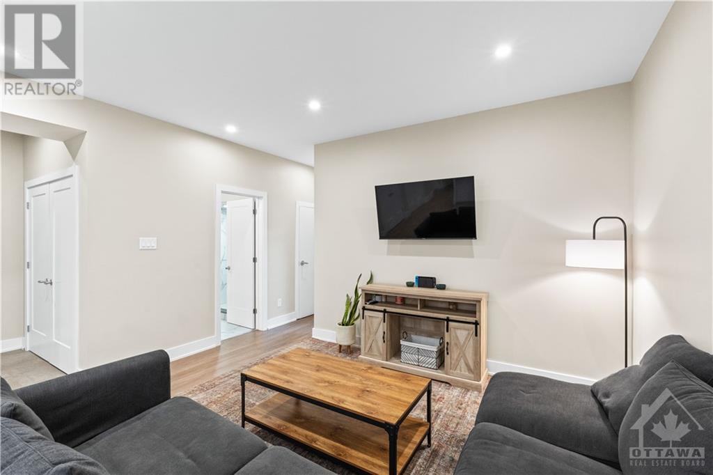423 RAVENHILL AVENUE UNIT#D, #D