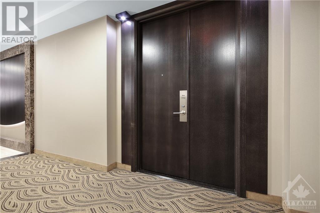 1035 BANK STREET UNIT#1702, #1702