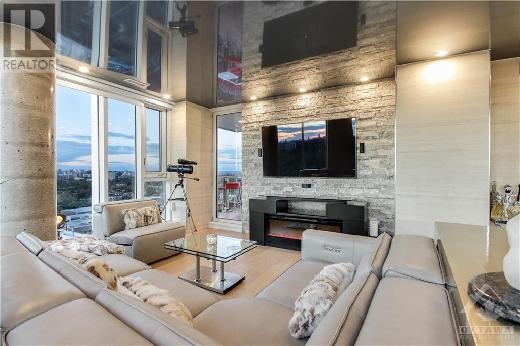 1035 BANK STREET UNIT#1702, #1702
