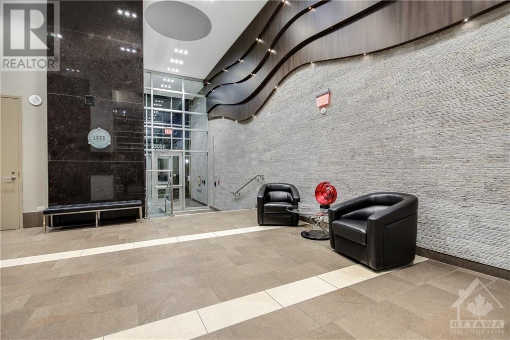 1035 BANK STREET UNIT#1702, #1702
