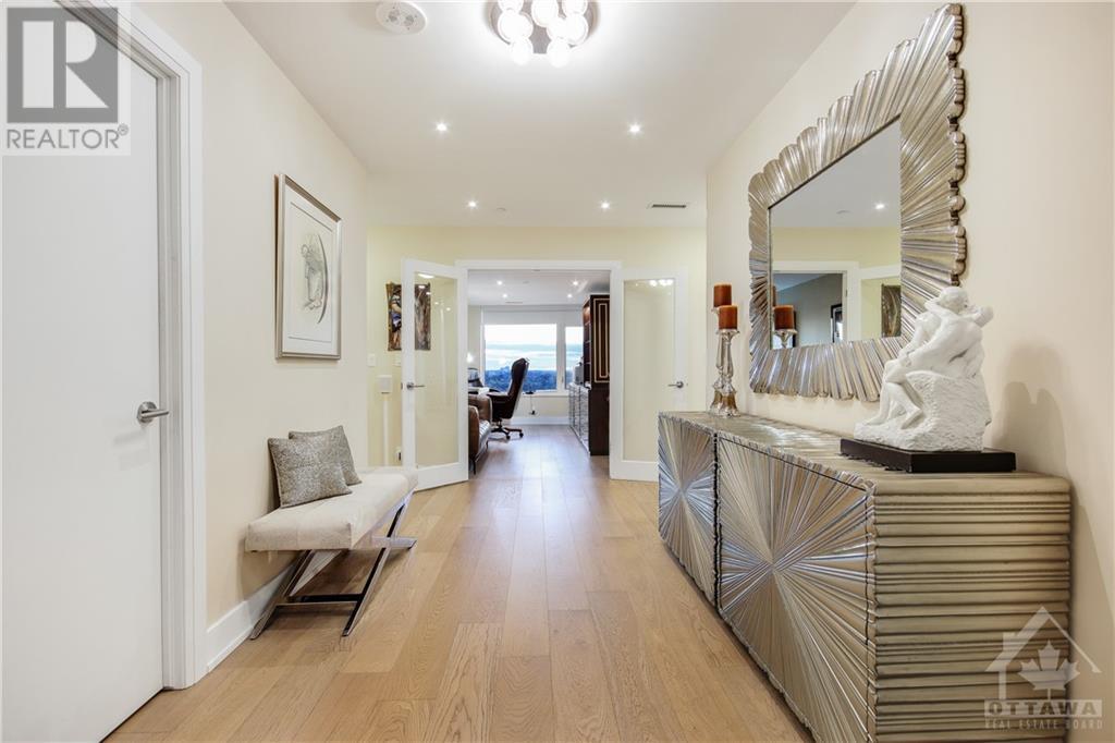 1035 BANK STREET UNIT#1702, #1702