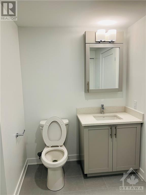 340 QUEEN STREET UNIT#804, #804