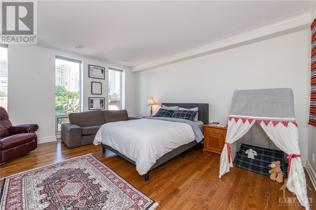 287 MACLAREN STREET UNIT#402, #402