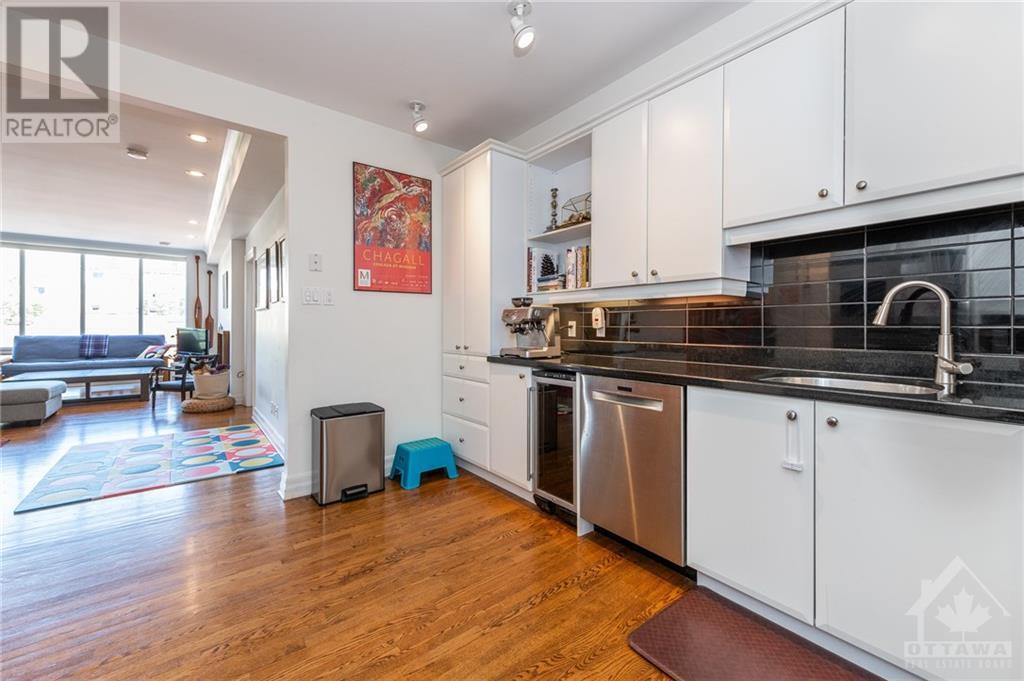 287 MACLAREN STREET UNIT#402, #402