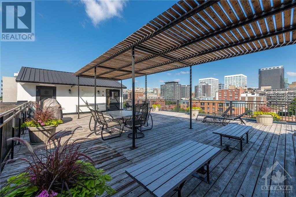 287 MACLAREN STREET UNIT#402, #402