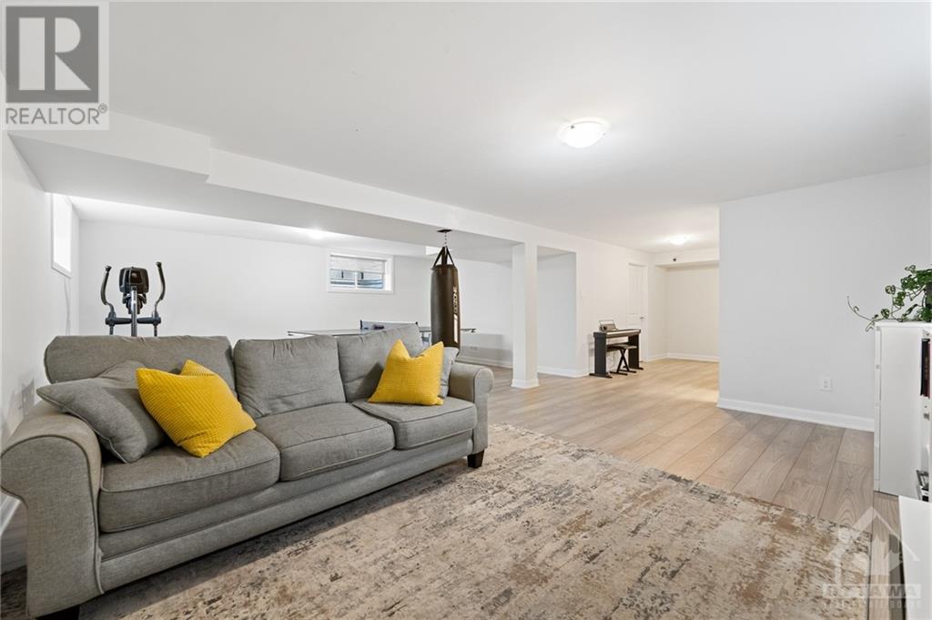 14 ERAMOSA CRESCENT