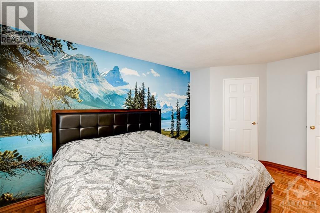 470 LAURIER AVENUE UNIT#1205, #1205