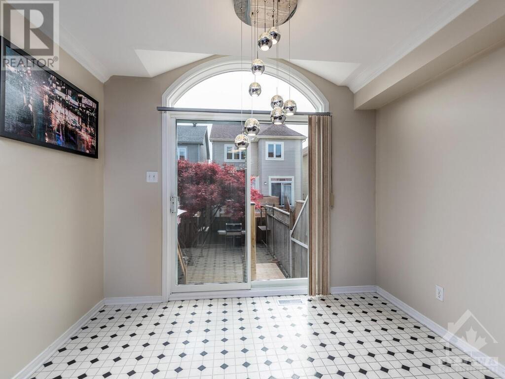 71 FLOWERTREE CRESCENT