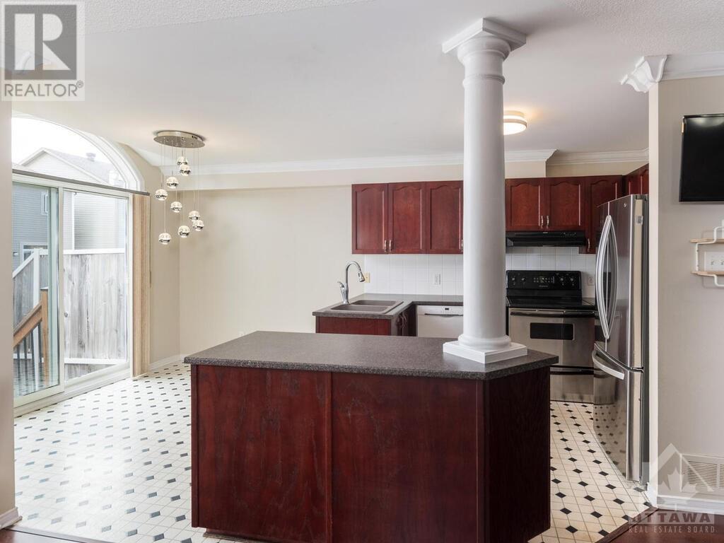 71 FLOWERTREE CRESCENT