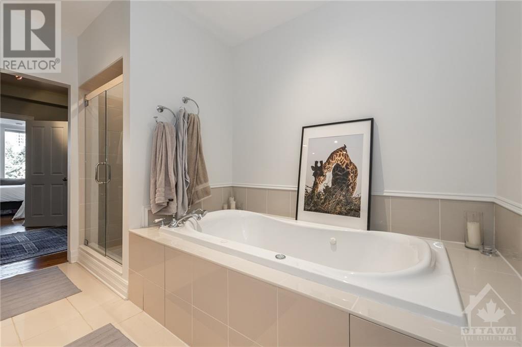287 MACLAREN STREET UNIT#402, #402