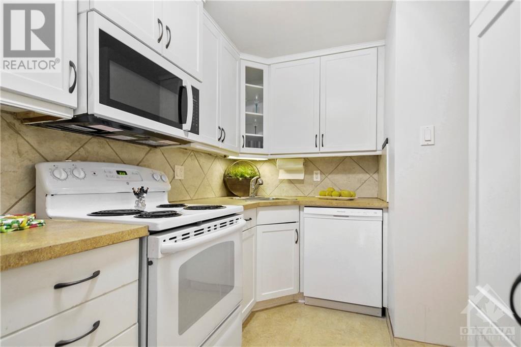 16 SWEETBRIAR CIRCLE UNIT#1, #1