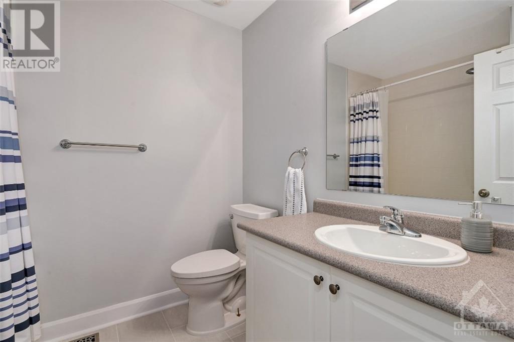 369 ROLLING MEADOW CRESCENT