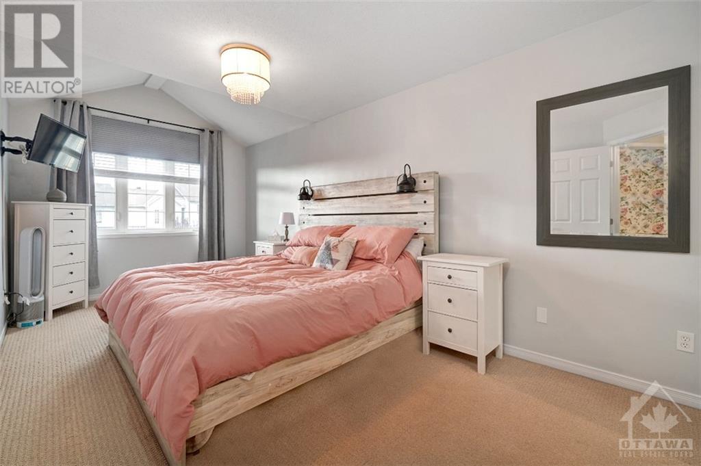 369 ROLLING MEADOW CRESCENT