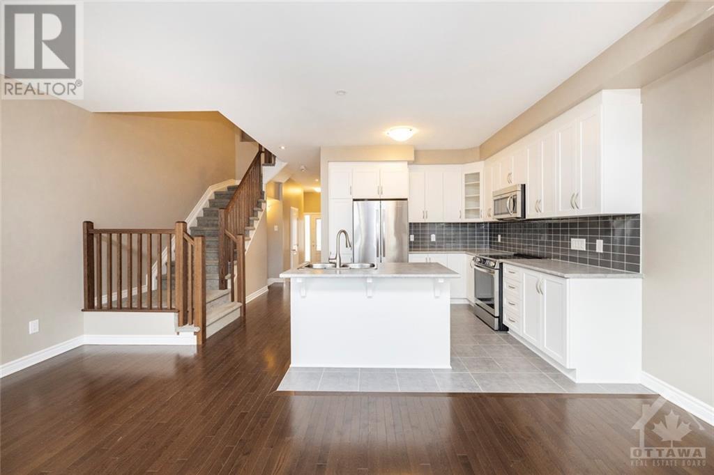 302 FERGUS CRESCENT