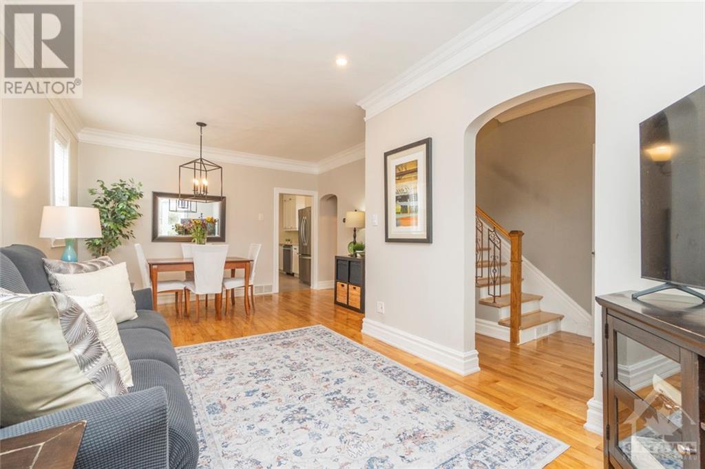 17 WESTMOUNT AVENUE