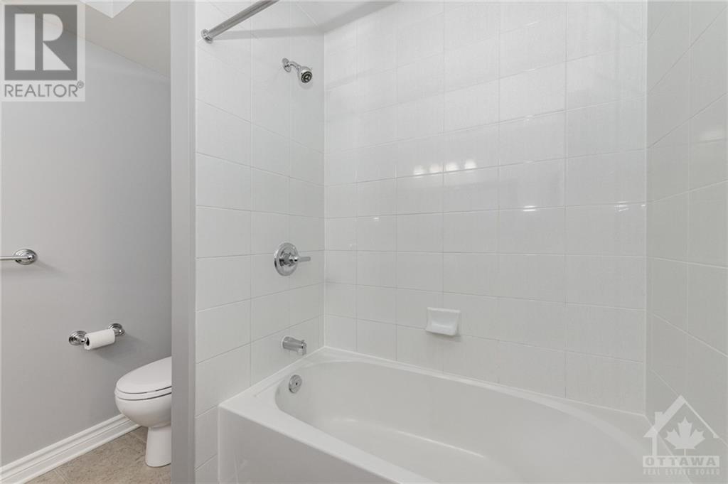 321 CRESTHAVEN DRIVE UNIT#1, #1