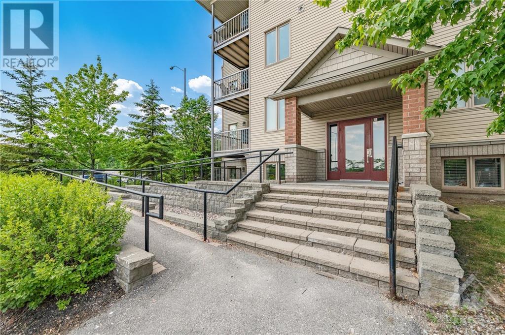 321 CRESTHAVEN DRIVE UNIT#1, #1