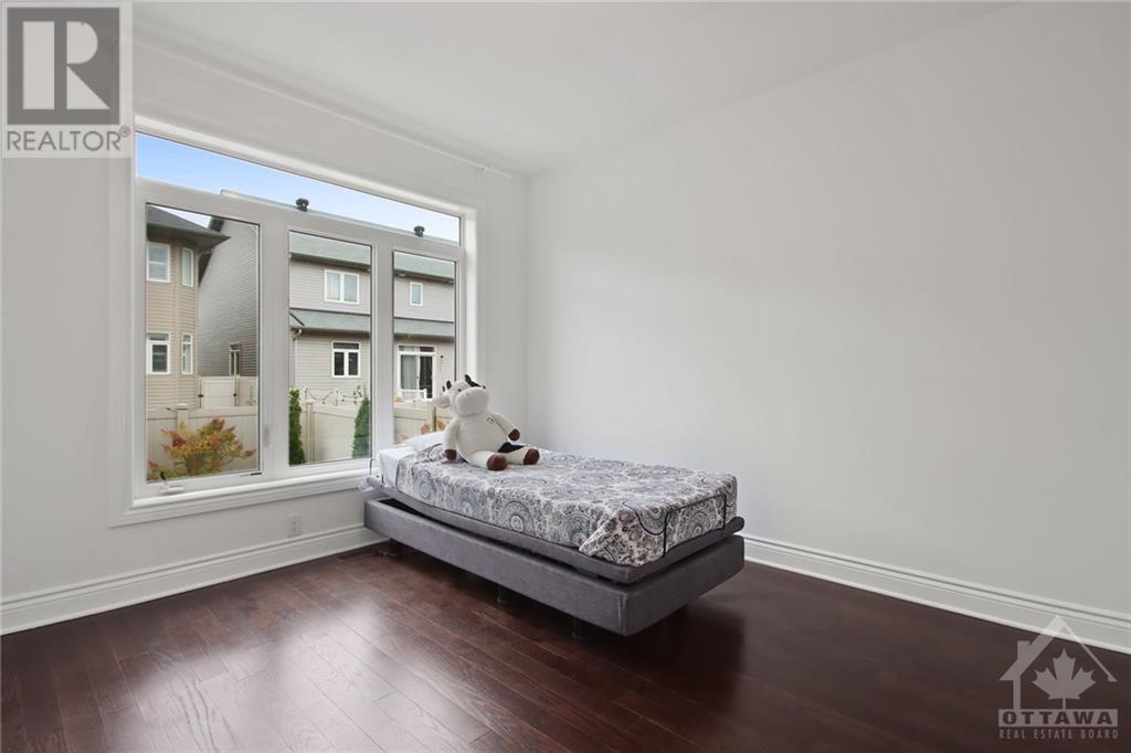 529 PEERLESS STREET