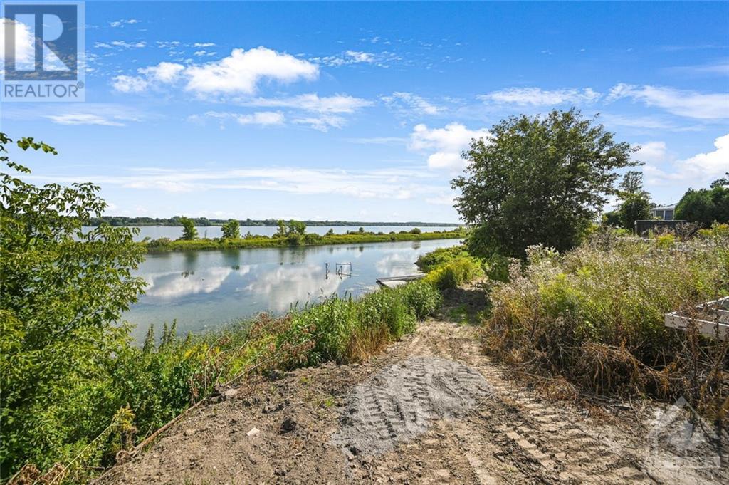 10022 COUNTY ROAD 2 ROAD