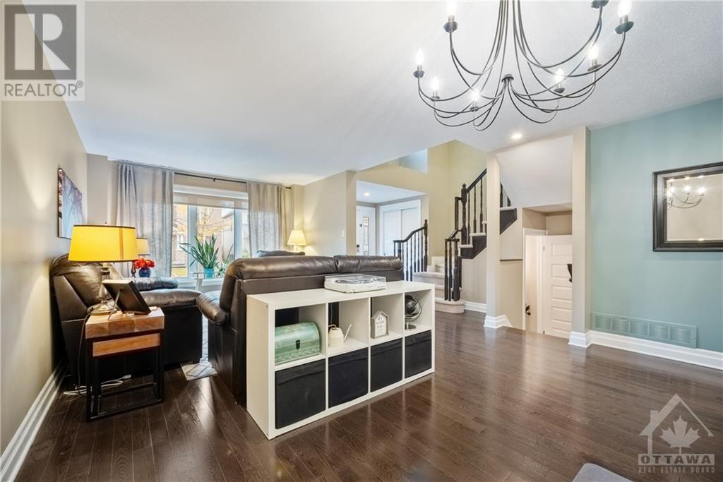 333 LANGRELL CRESCENT