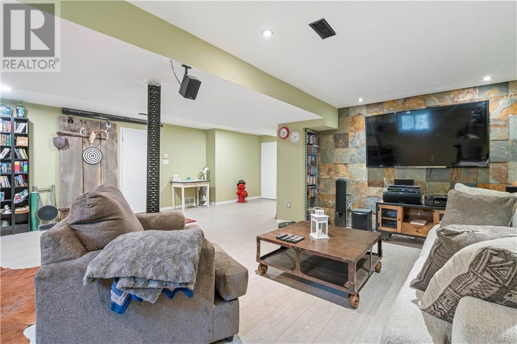 212 ARCAND ROAD