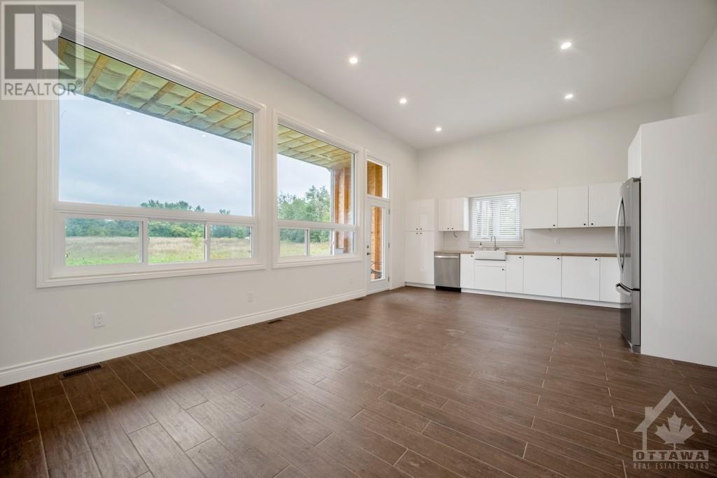 4237 GLEN ROY ROAD
