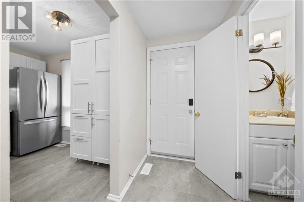 2 SPRING GROVE LANE UNIT#D, #D