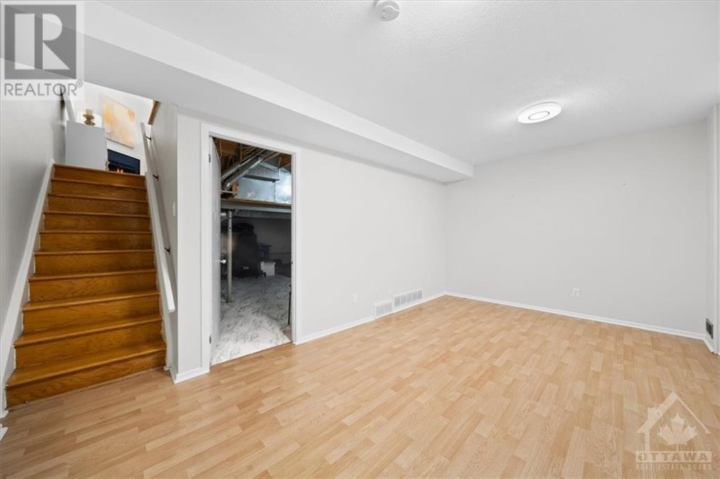 2 SPRING GROVE LANE UNIT#D, #D