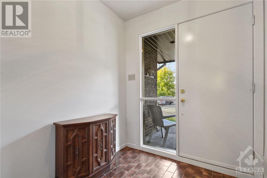 655 RICHMOND ROAD UNIT#19, #19