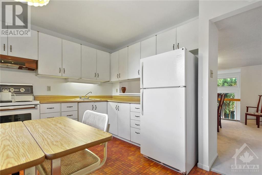 655 RICHMOND ROAD UNIT#19, #19