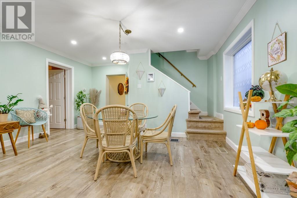 43 SEVENTH STREET E