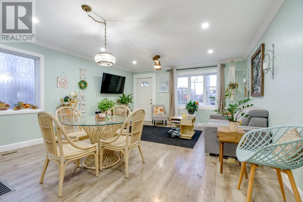 43 SEVENTH STREET E