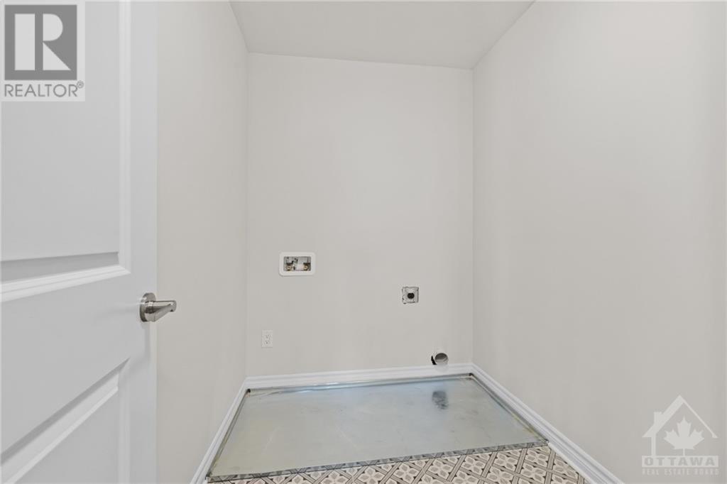 764 PETANQUE CRESCENT