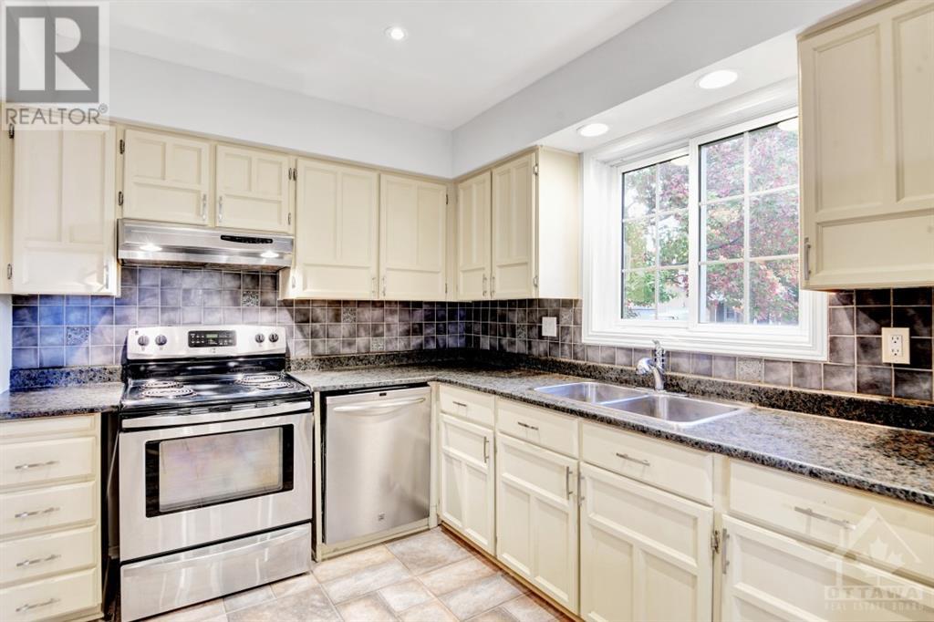 1748 STONEBOAT CRESCENT