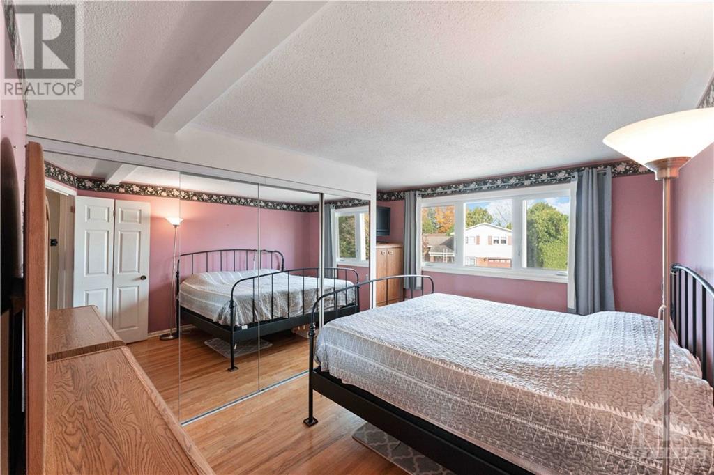 1460 HALLMARK PLACE