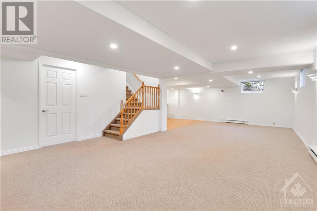 86 COUNTRY CLUB DRIVE