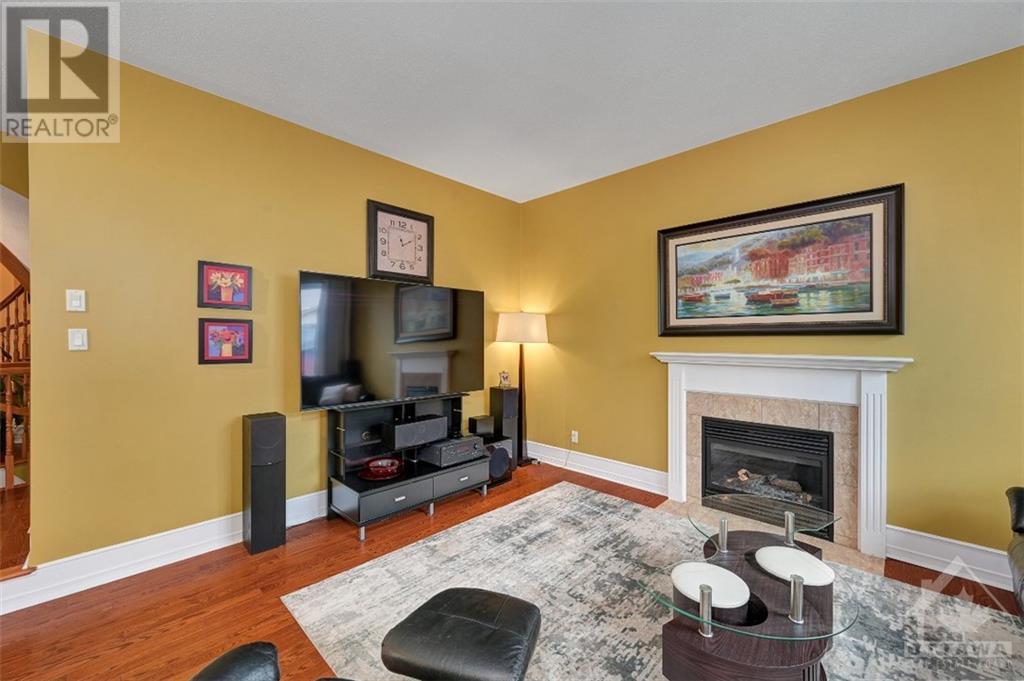 2208 CLENDENAN CRESCENT