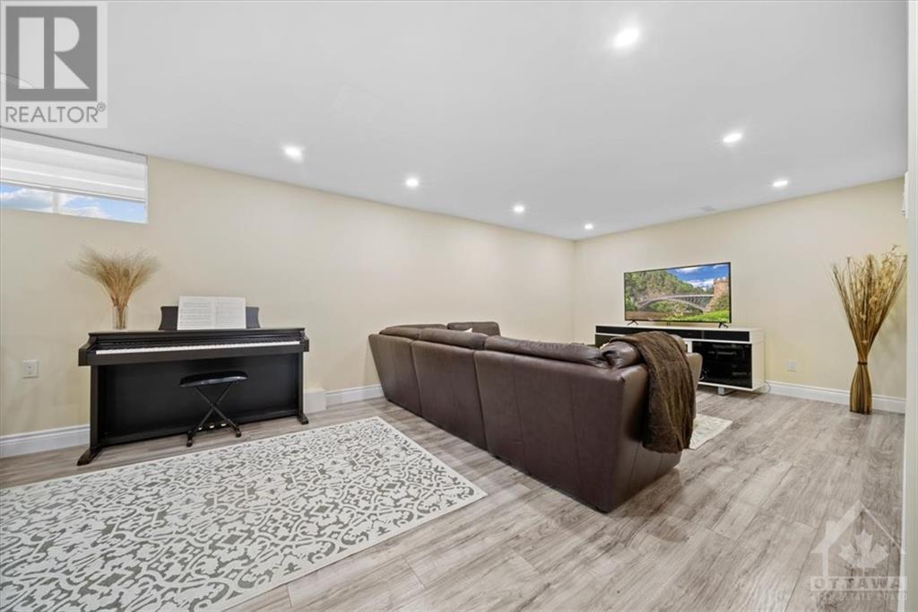 87 SHIRLEY'S BROOK DRIVE