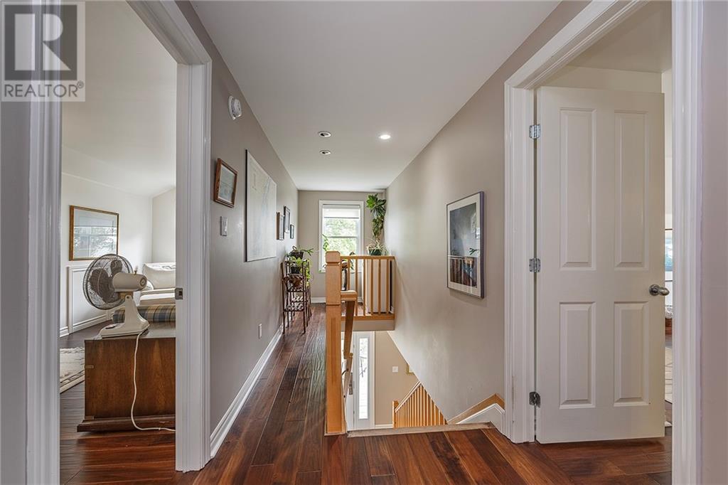 12 ELLIOTT LANE