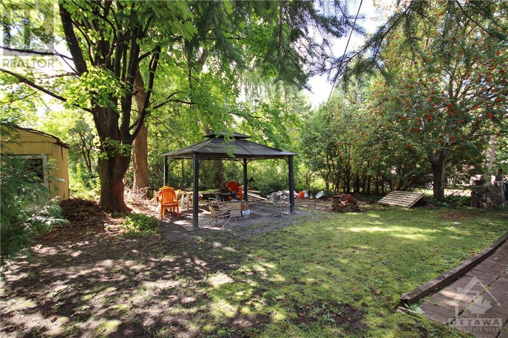 3385 RIVERSIDE DRIVE