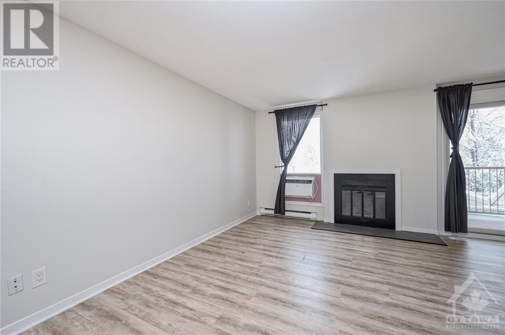 8 SWEETBRIAR CIRCLE UNIT#3, #3