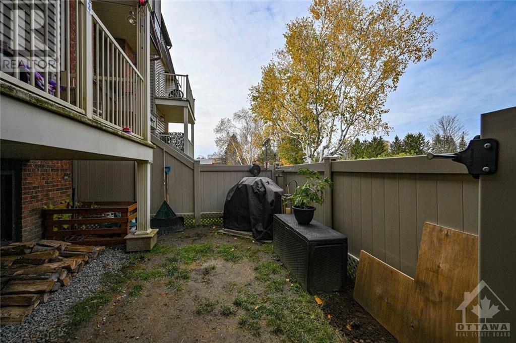 8 SWEETBRIAR CIRCLE UNIT#3, #3
