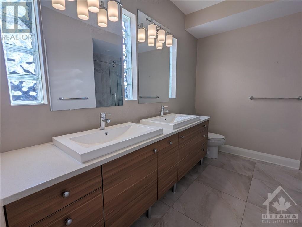 365 ATHLONE AVENUE UNIT#4, #4
