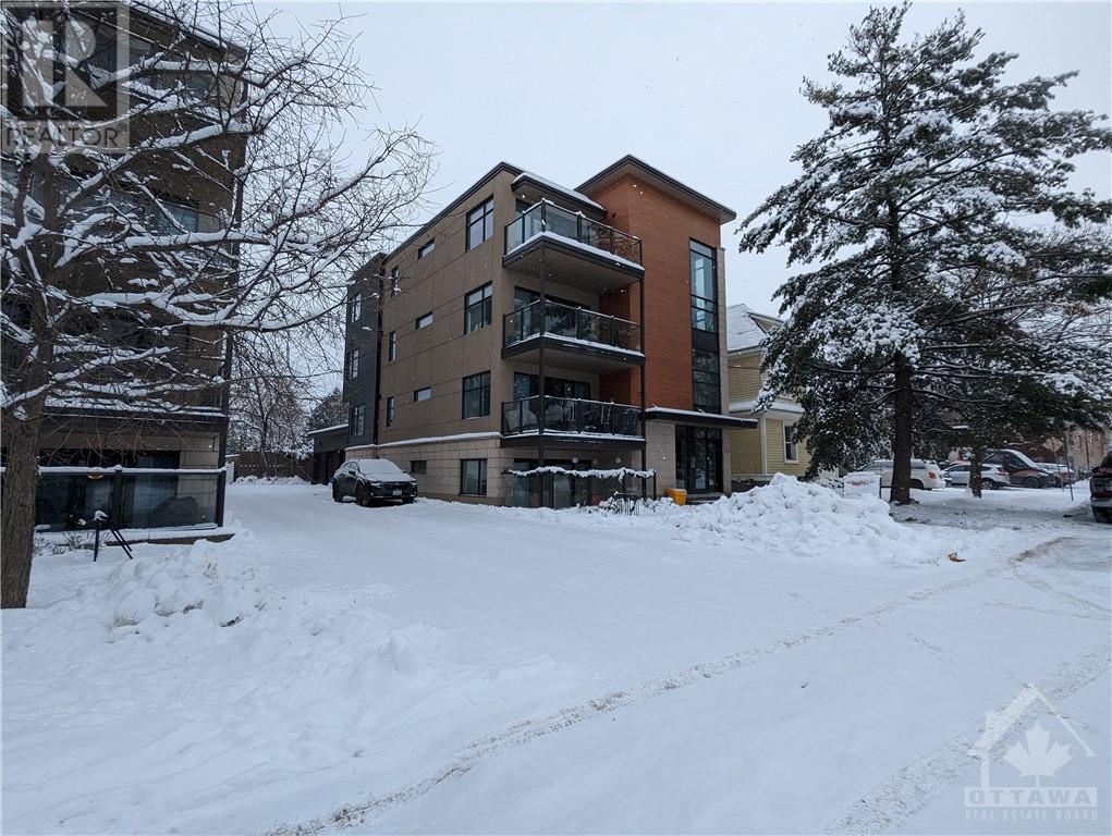 365 ATHLONE AVENUE UNIT#4, #4