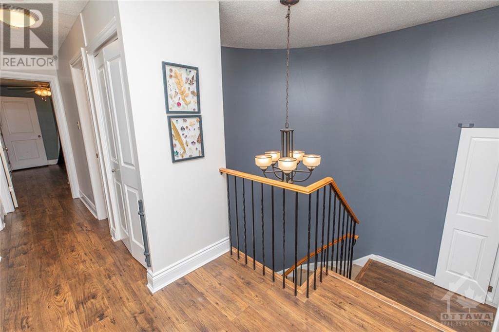 1536 DES GRIVES CRESCENT