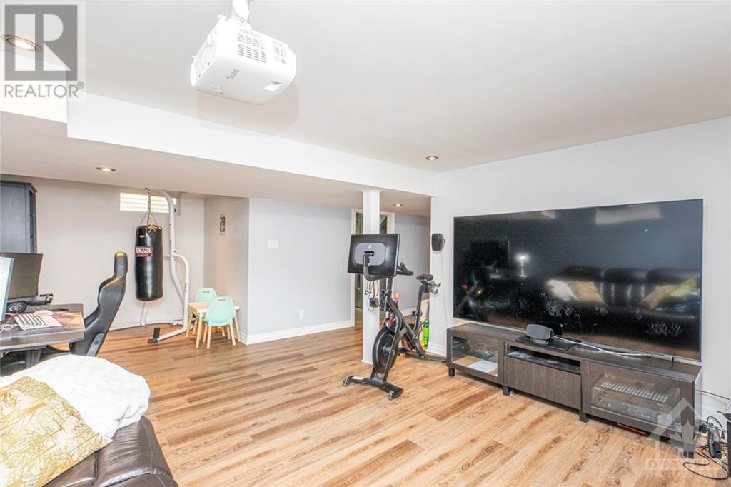 1536 DES GRIVES CRESCENT