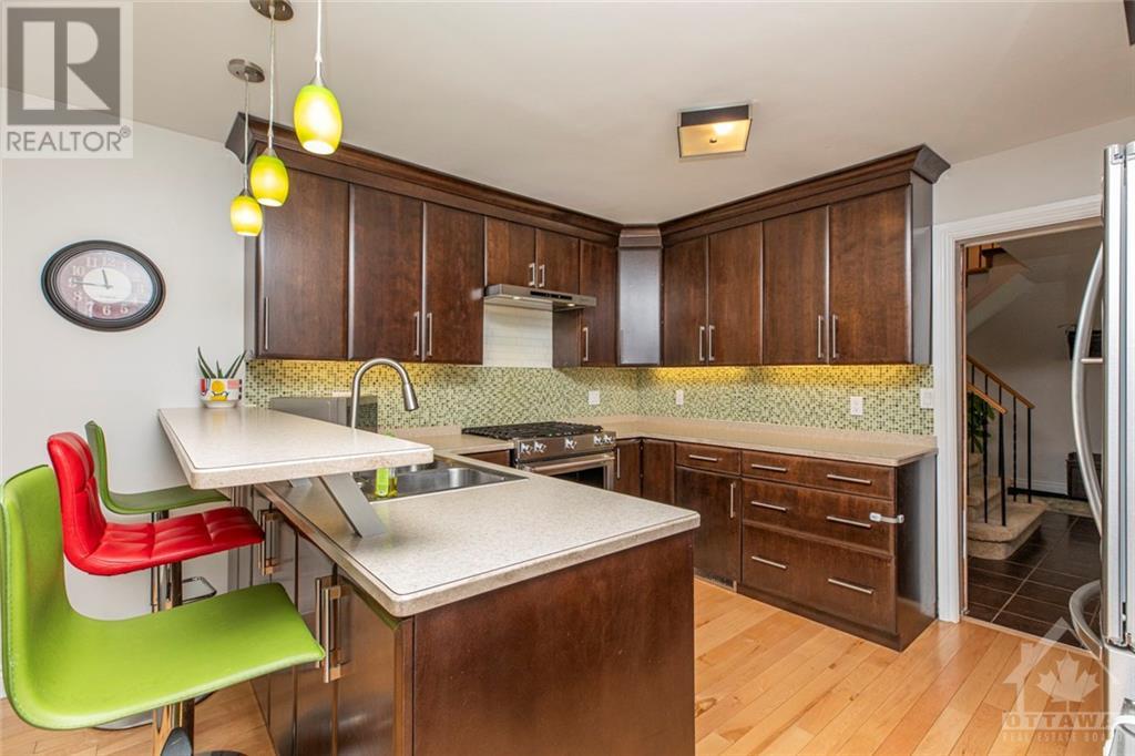 1536 DES GRIVES CRESCENT