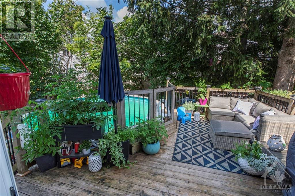 1536 DES GRIVES CRESCENT