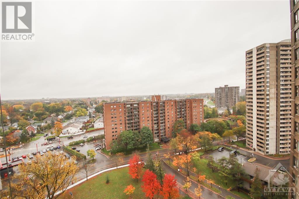 1081 AMBLESIDE DRIVE UNIT#1604, #1604
